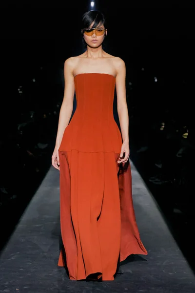Look 54